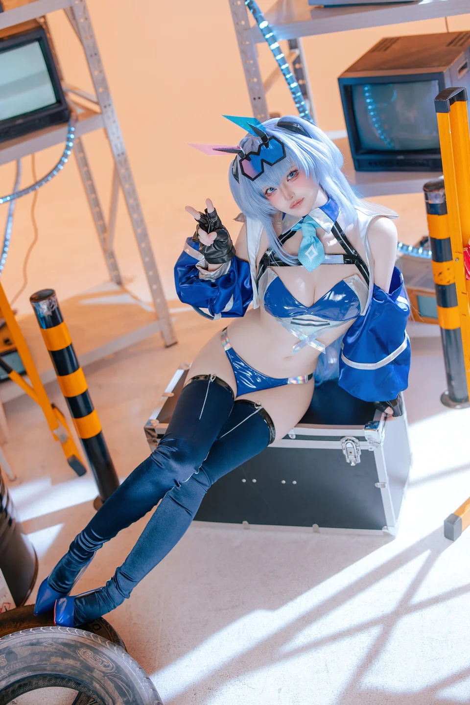 屿鱼 - No.082 碧蓝航线 花园赛车服 [82P-792MB] tg@simisebaisi 【丝足阁】010.webp